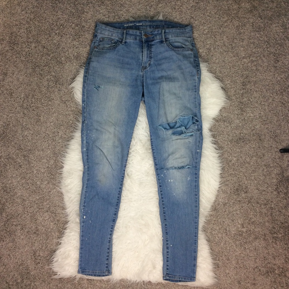 Distressed Skinny Jeans